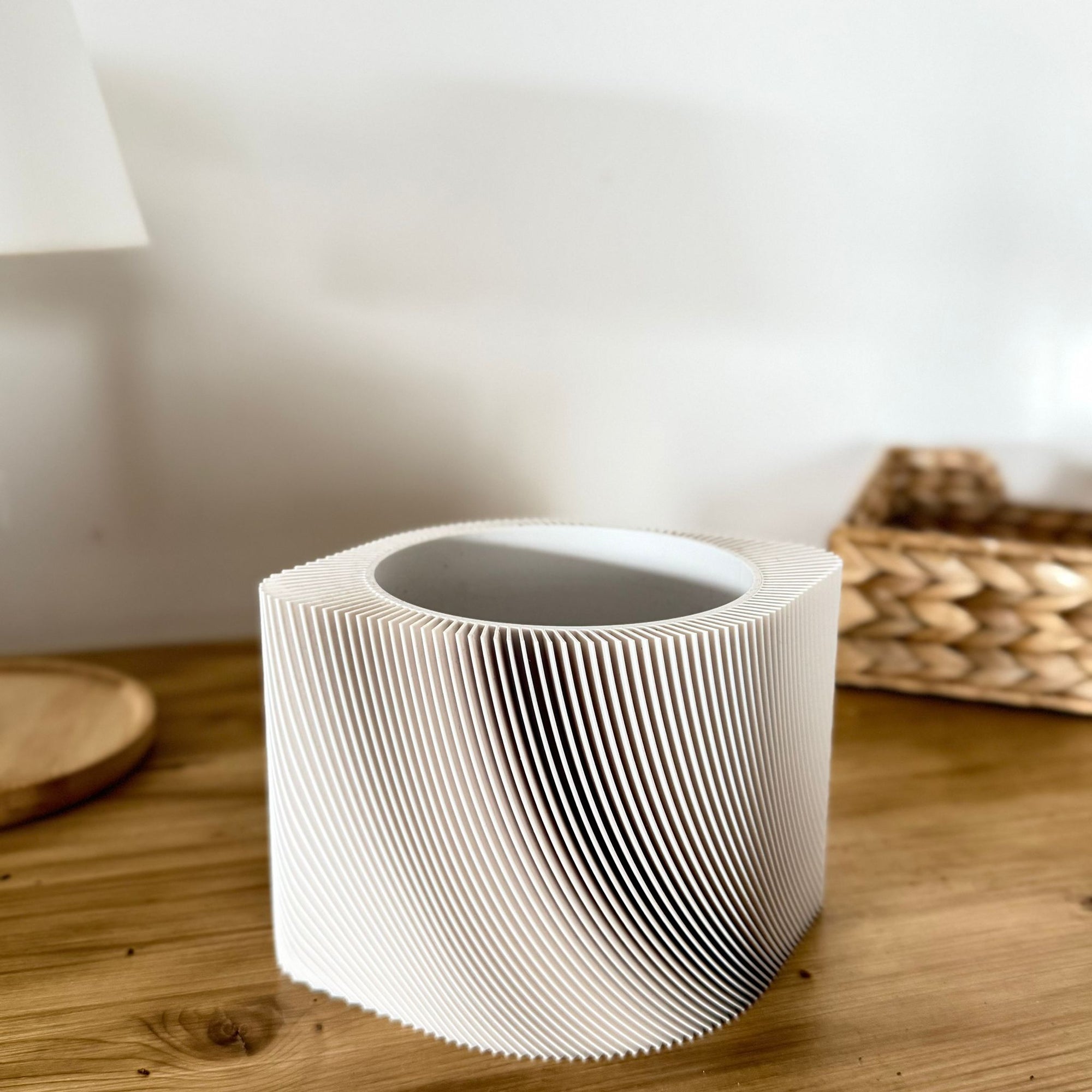 Copri vaso rigato moderno per piante – design minimal da interno